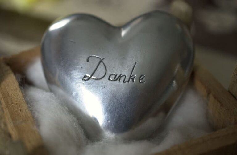 Danke Thank you heart love affection