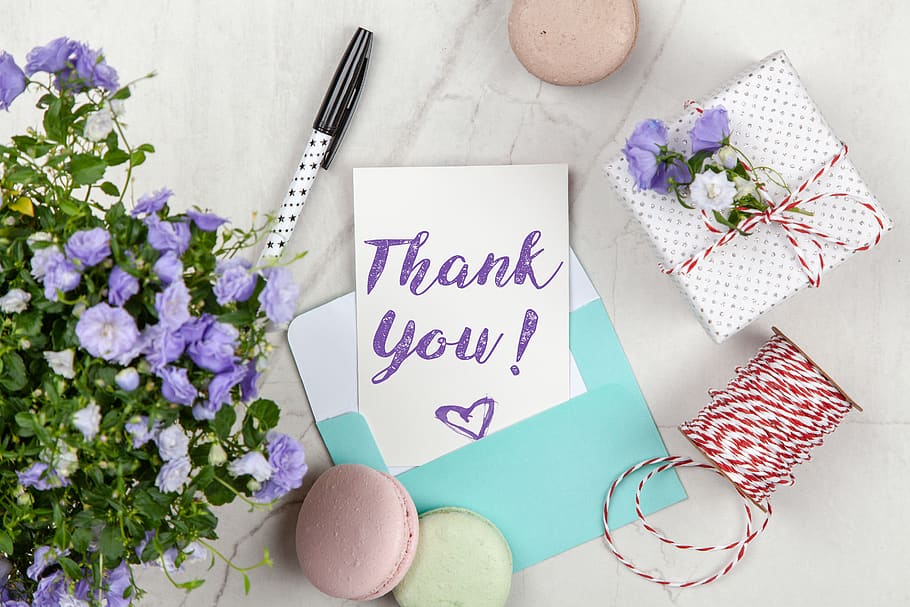 Thank You card with flowers and gift box